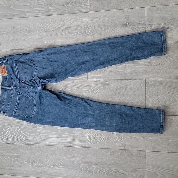 Levi's 311 Jeans - Picture 2 of 5